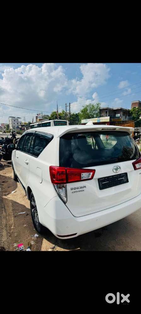 Toyota Innova Crysta 2.4 G Mt, 2024, Diesel
