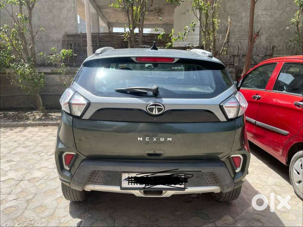 Automatic Diesel Engine, Sunroof, Cruise Control, Steering Control