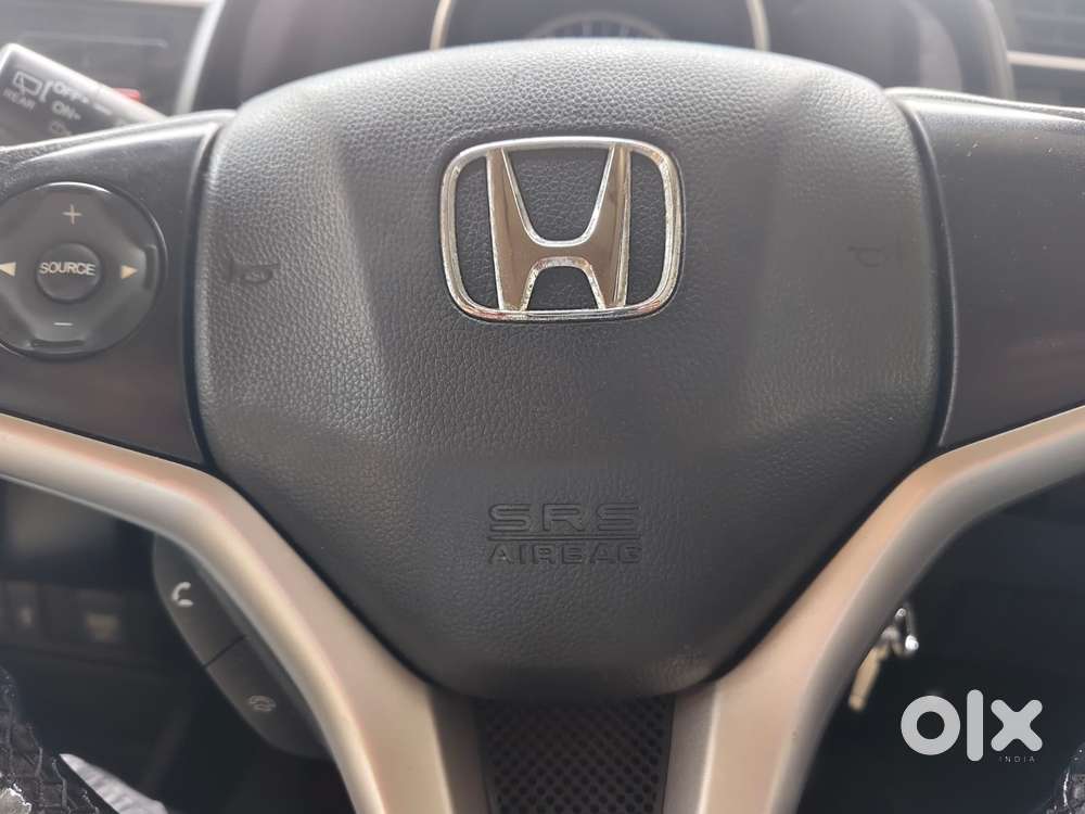 Honda Jazz V Mt Privilege, 2015, Petrol