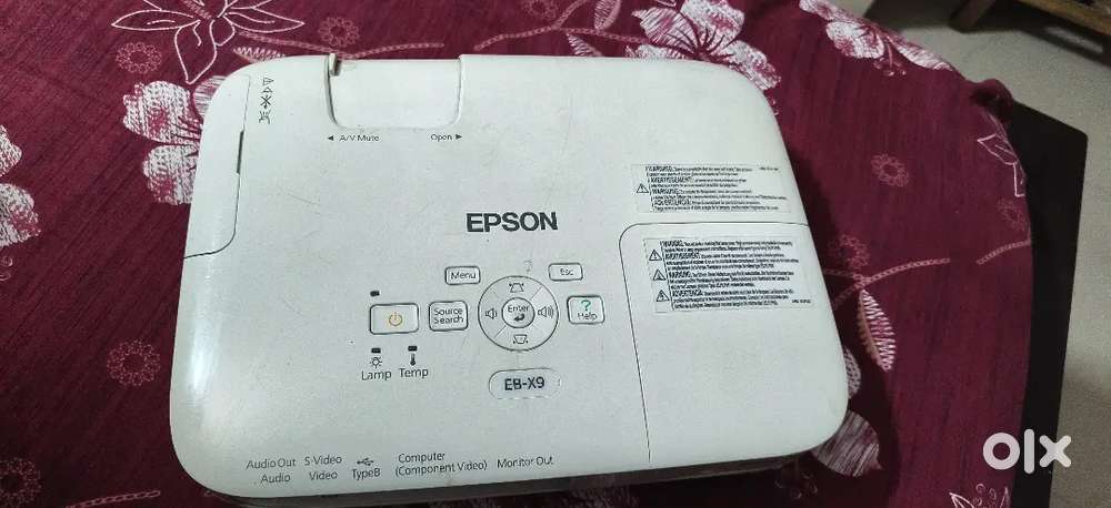 Epson EB-X9