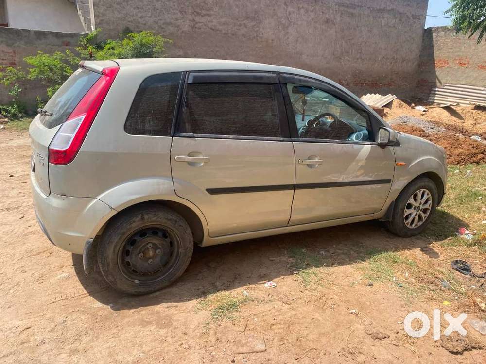Ford Figo Titanium Duratorq 2014