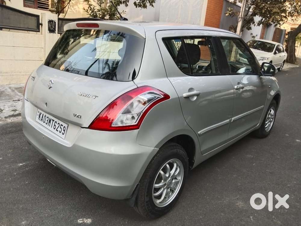 Maruti Suzuki Swift Vxi 1.2 Abs Bs-iv, 2014, Petrol