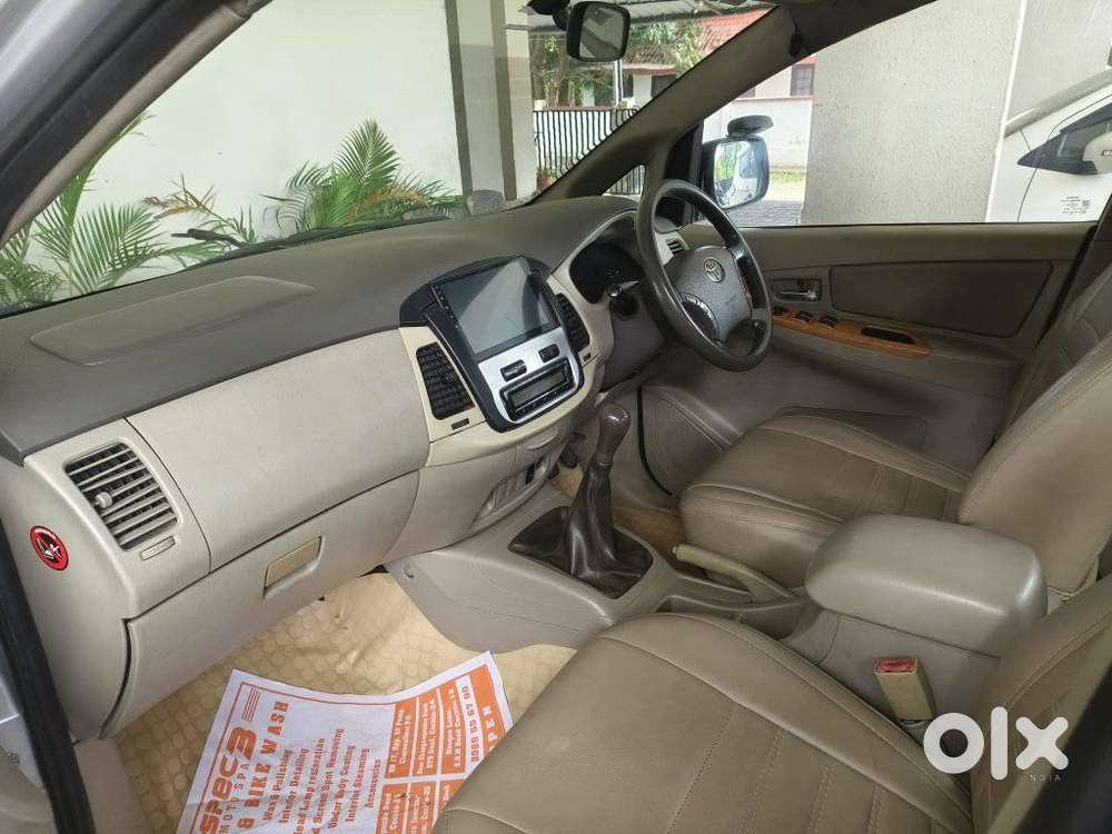 Toyota Innova 2.5 Vx 8 Str Bs-iii, 2010, Diesel