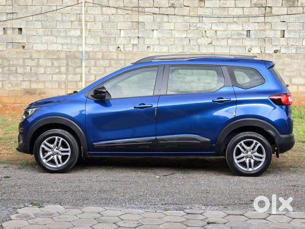Renault Triber Rxz, 2021, Petrol