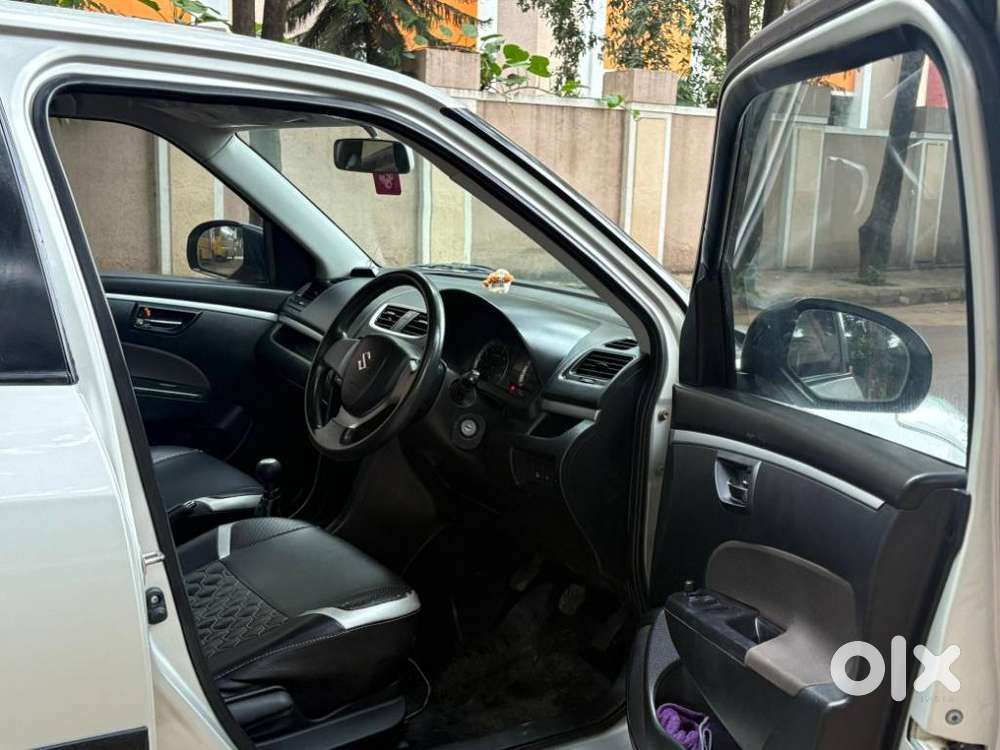 Maruti Suzuki Swift Vxi + Manual, 2017, Petrol