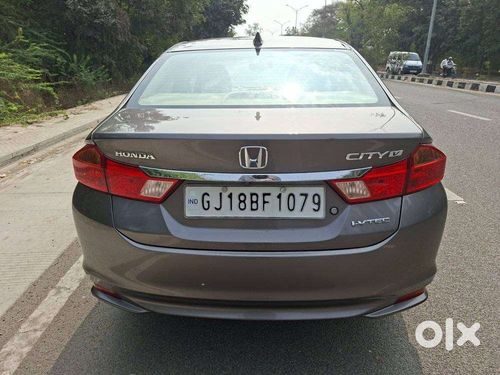 Honda City 1.5 V 4th Gen I-vtec Mt, 2016, Petrol