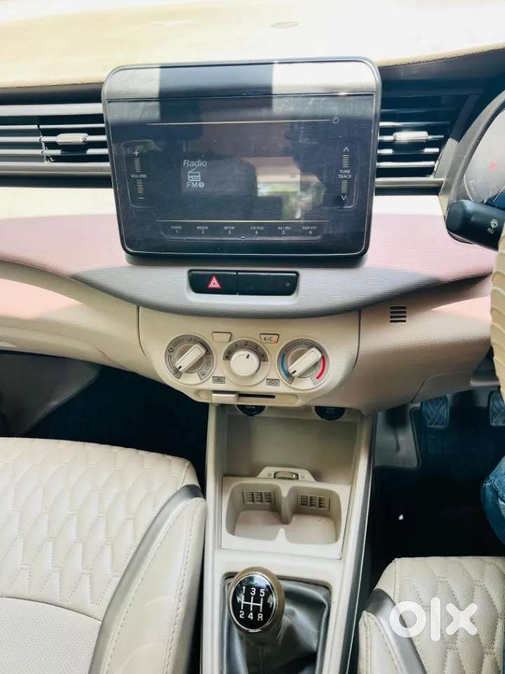 Maruti Suzuki Ertiga 1.5 Vxi, 2022, Petrol