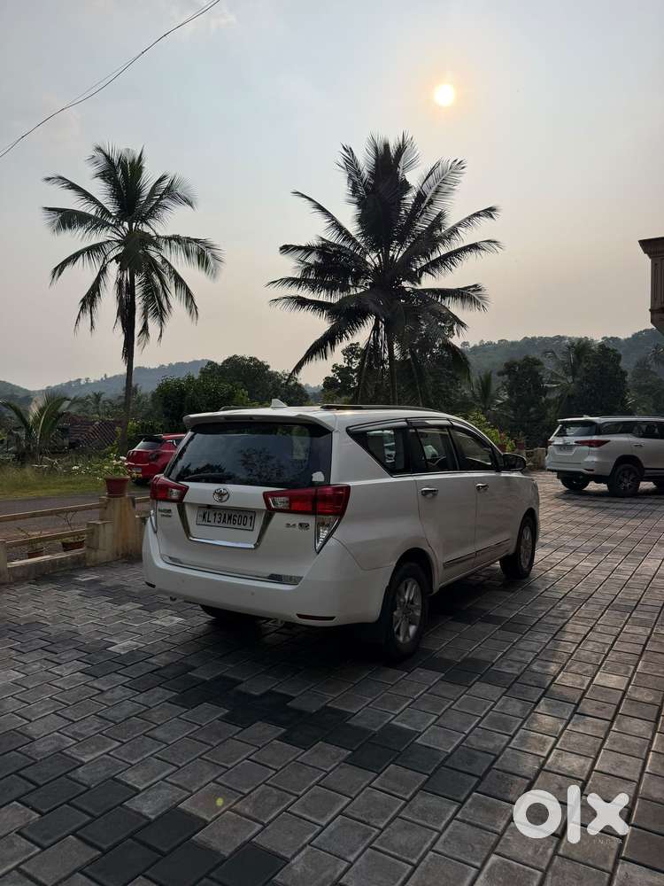 Toyota Innova Crysta 2.4 G Mt, 2018, Diesel