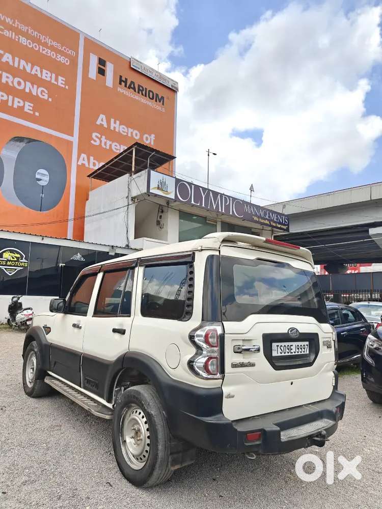 Mahindra Scorpio S4+ 2.2 Diesel 7 Seater  2015 Model