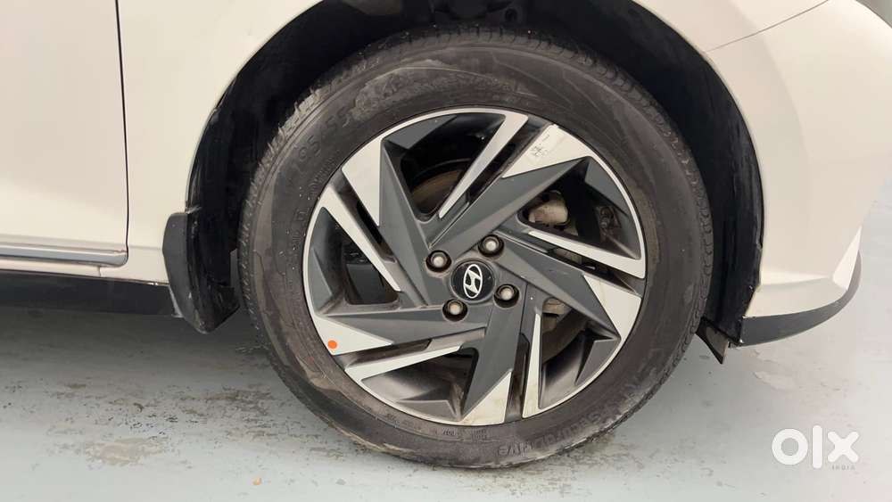 Hyundai New I20 1.2 Asta (o) Mt, 2022, Petrol