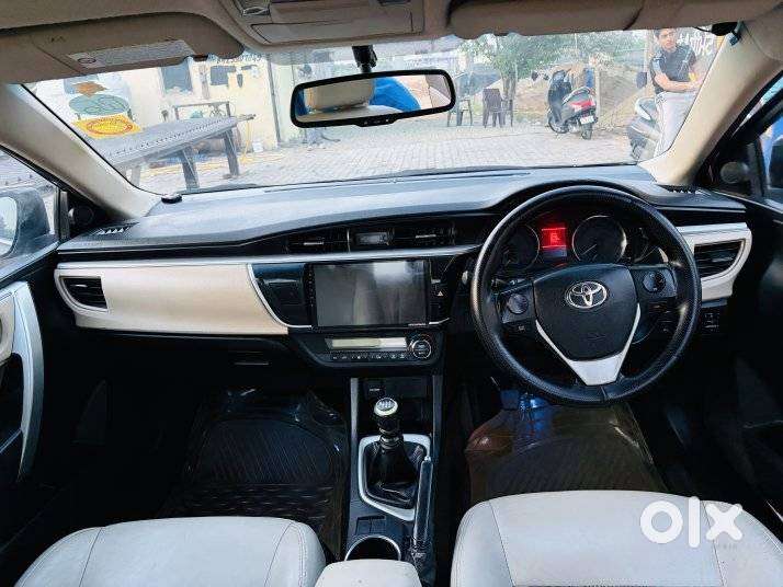 Toyota Corolla Altis 2010-2013 G, 2014, Petrol