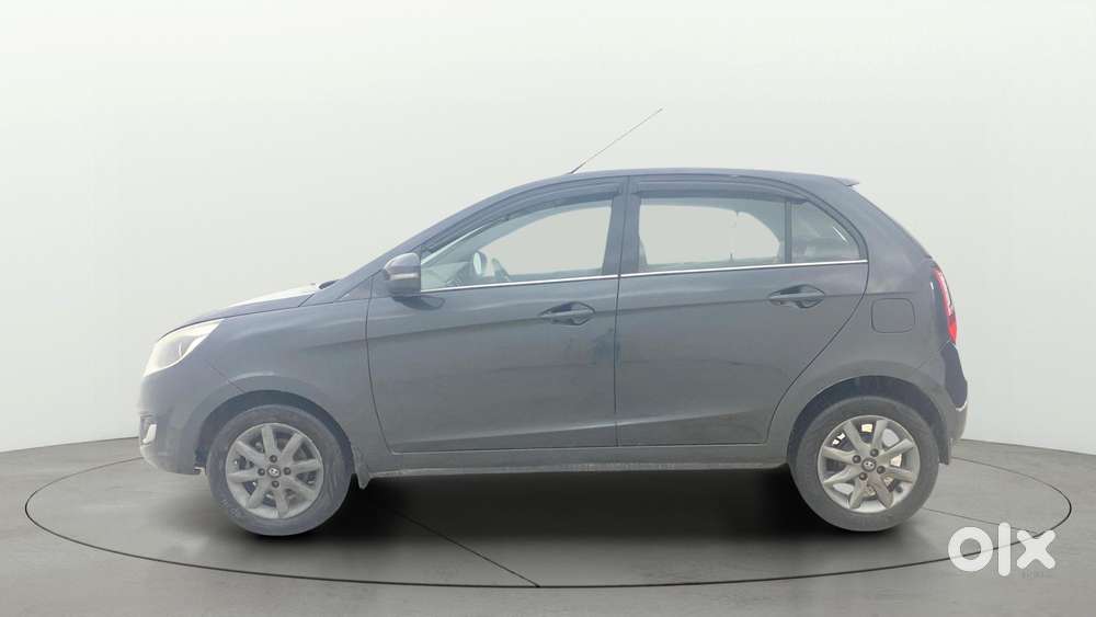 Tata Bolt Revotron Xt, 2015, Petrol
