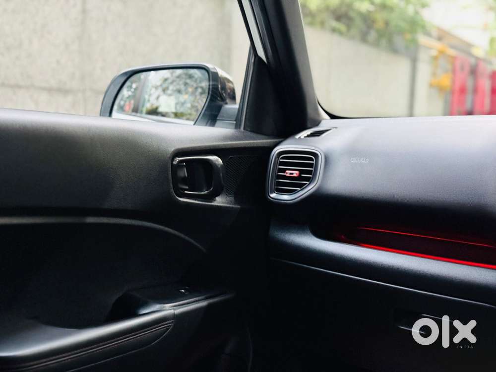 Hyundai Venue N Line 1.0 N8 Turbo Dct, 2024, Petrol