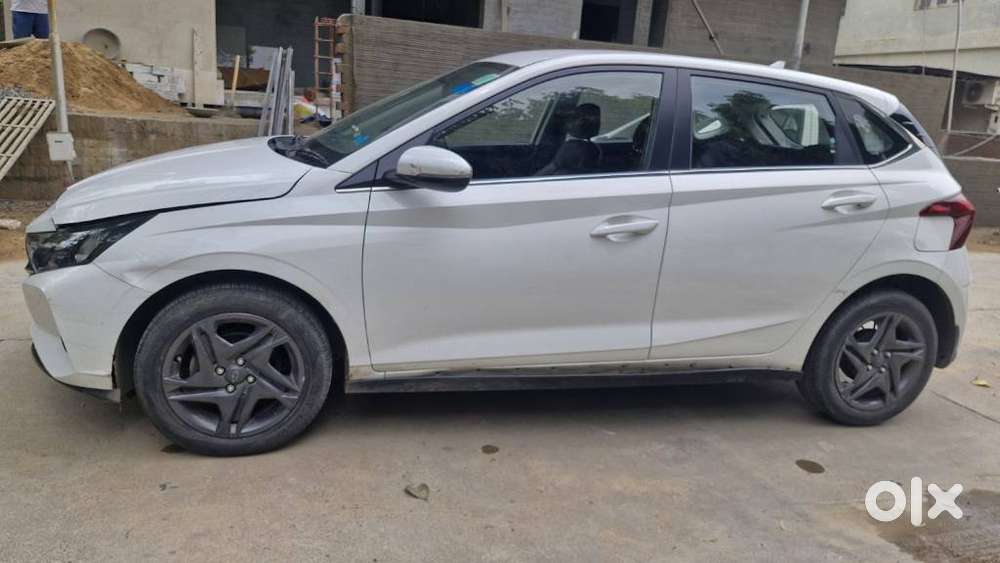Hyundai I20 Sportz 1.2 Ivt, 2021, Petrol