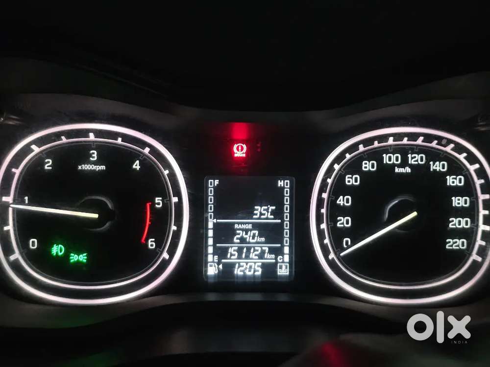 Maruti Suzuki Brezza 2017 Diesel 150000 Km Driven