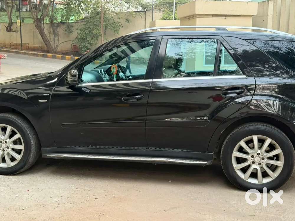 Mercedes-benz M-class 2012 With Powerful V6 Engine