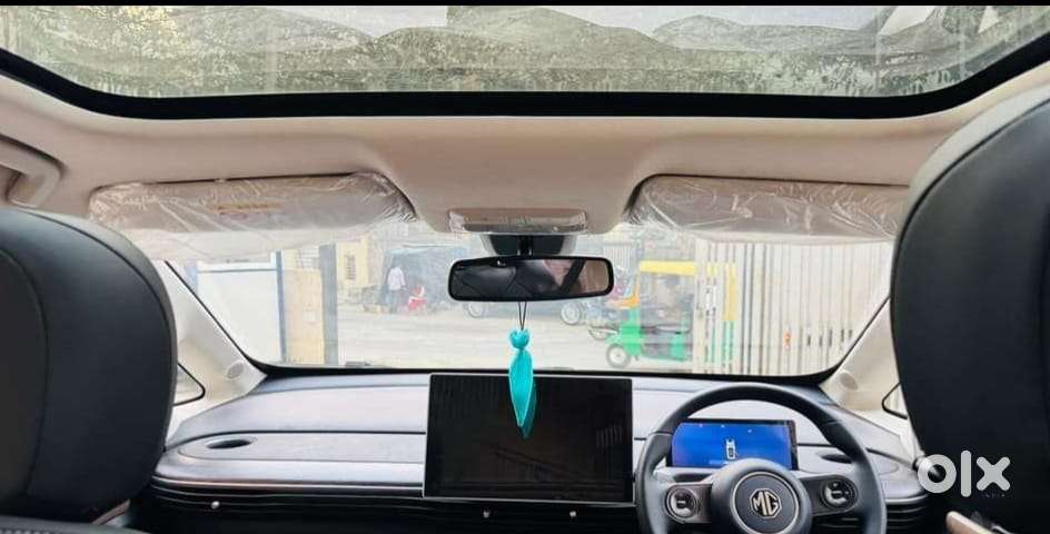 Mg Windsor Ev Essence, 2024, Electric