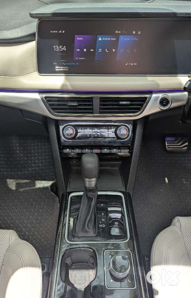 Mahindra Xuv700 2.0 Ax 7 Petrol At Luxury Pack Str, 2025, Petrol
