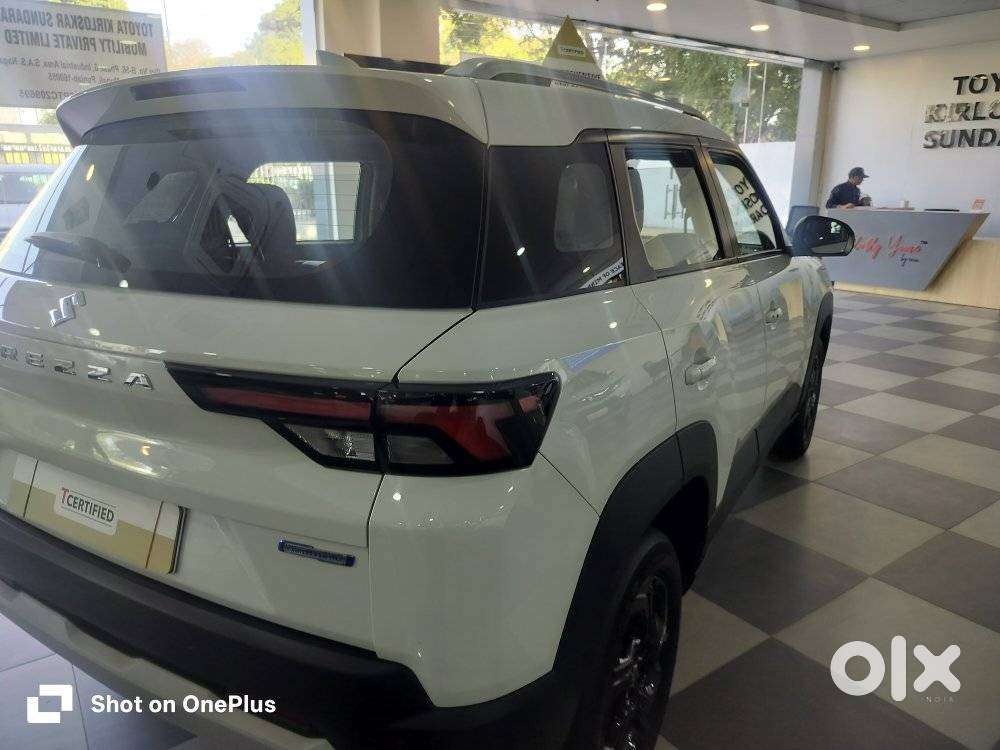 Maruti Suzuki Brezza 1.5 Zxi At Smart Hybrid, 2025, Petrol