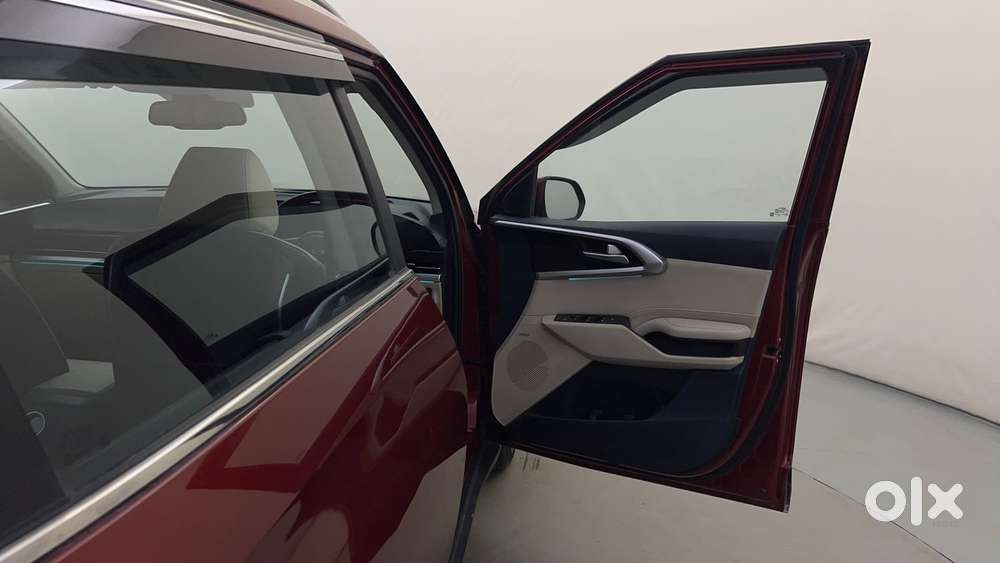 Kia Carens 1.5 Luxury Plus Diesel 6 Str, 2022, Diesel