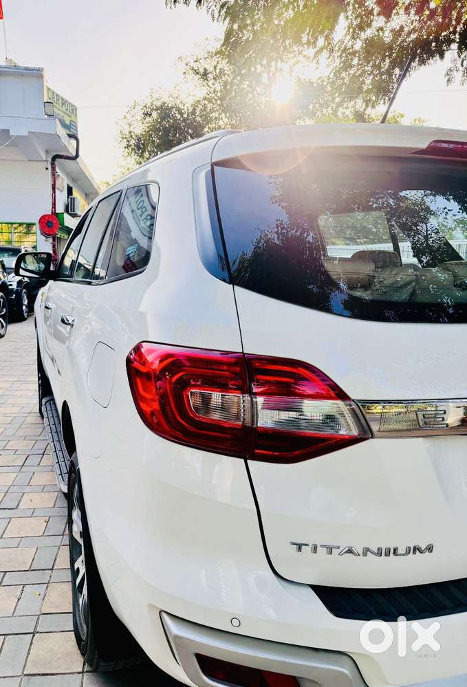 Ford Endeavour Titanium Plus 4x4, 2017, Diesel