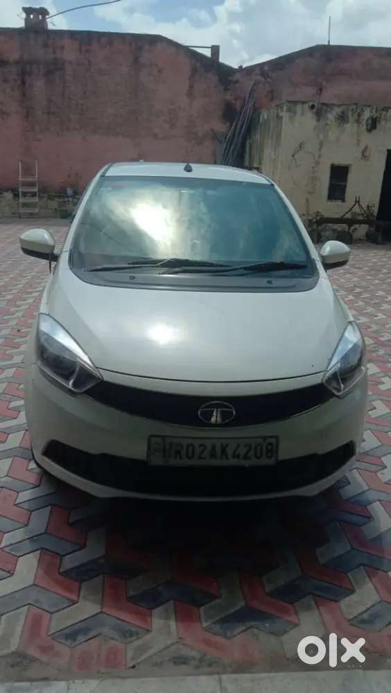 Tata Tiago Revotron Xt 2016