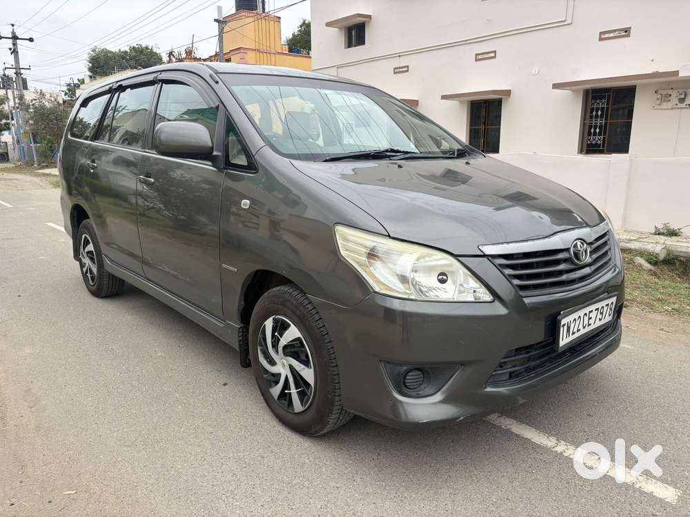 Toyota Innova 2.5 G (diesel) 8 Seater, 2012, Diesel
