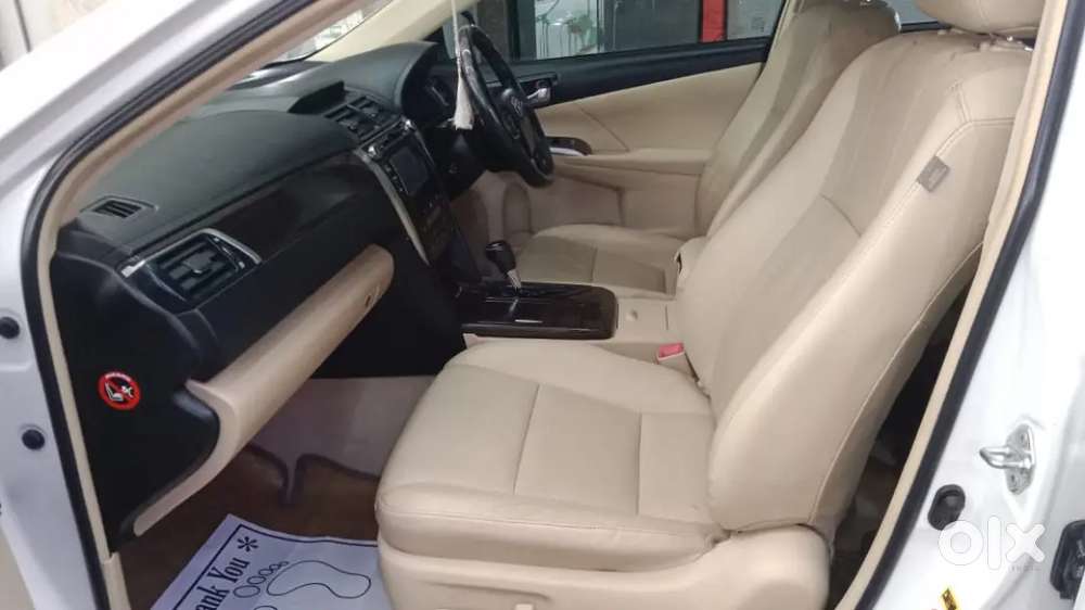 Toyota Camry Hybrid 2016