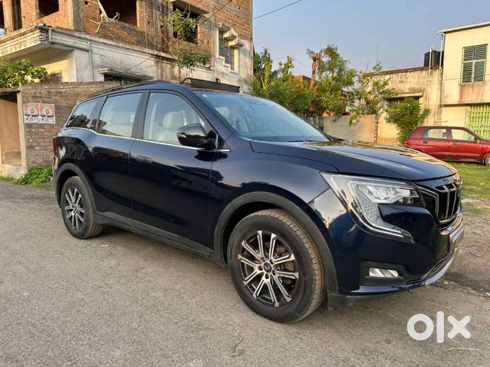 Mahindra Xuv700 2.0 Ax 7 Petrol Mt Str, 2022, Petrol