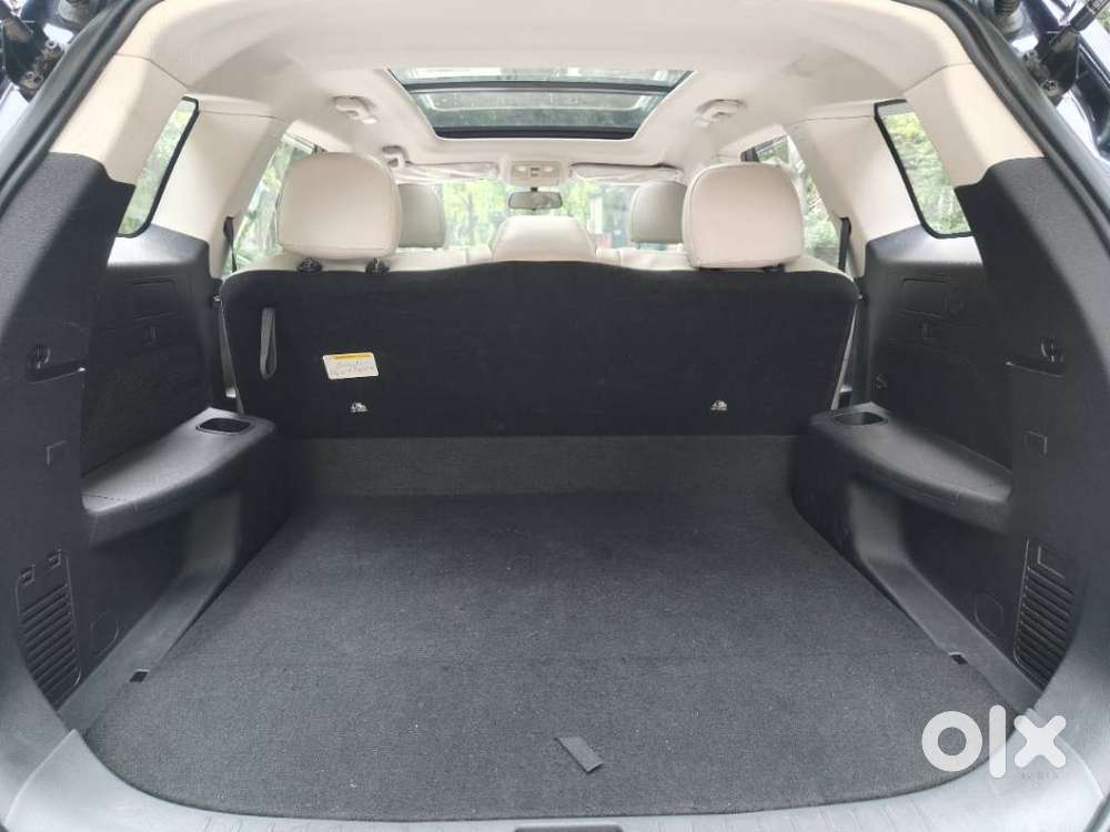 Mahindra Xuv700 2.0 Ax 5 Petrol At Str, 2023, Petrol