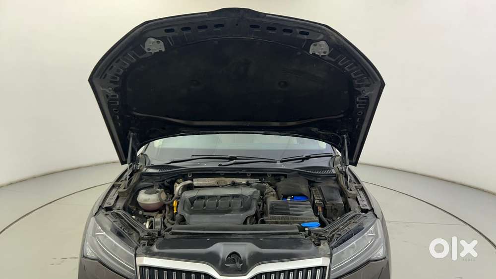 Skoda Superb Lk 1.8 Tsi At, 2020, Petrol