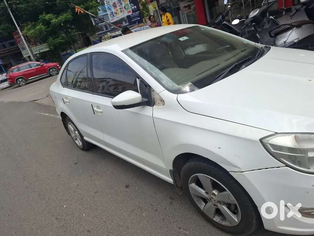 Skoda Rapid Tsi Active 2016
