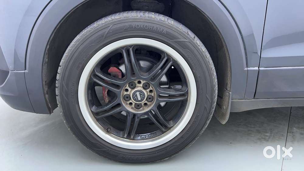 Volkswagen Taigun 1.0 Tsi Highline At, 2022, Petrol