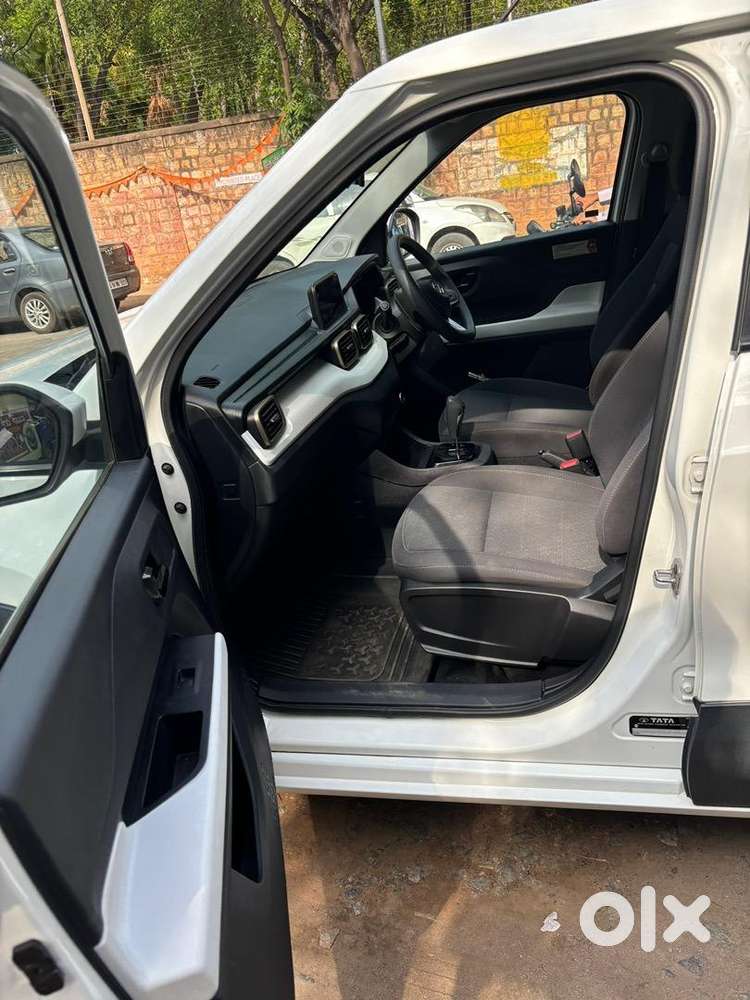 Tata Punch Accomplished Amt  2022  34,500 Km  Ka Registered