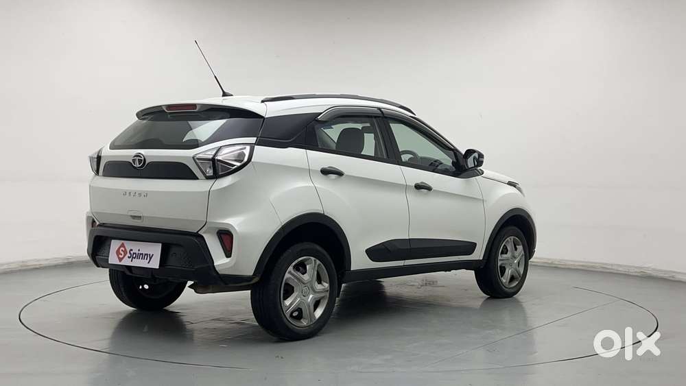 Tata Nexon 1.2 Revotron Xm, 2023, Petrol