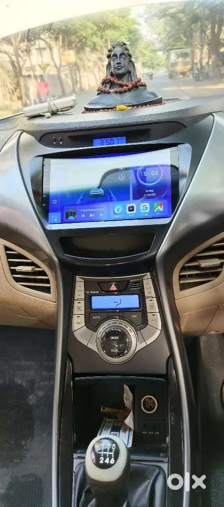 Hyundai New Elantra 2012