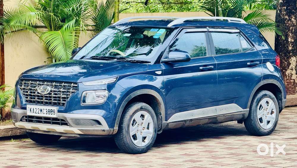 Hyundai Venue, 2021, Petrol