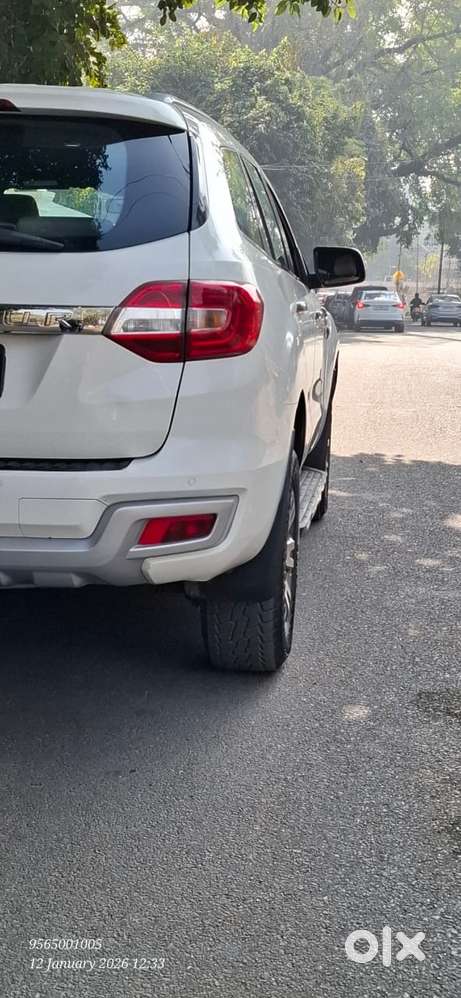 Ford Endeavour 2.2 Titanium At 4x2, 2016, Diesel