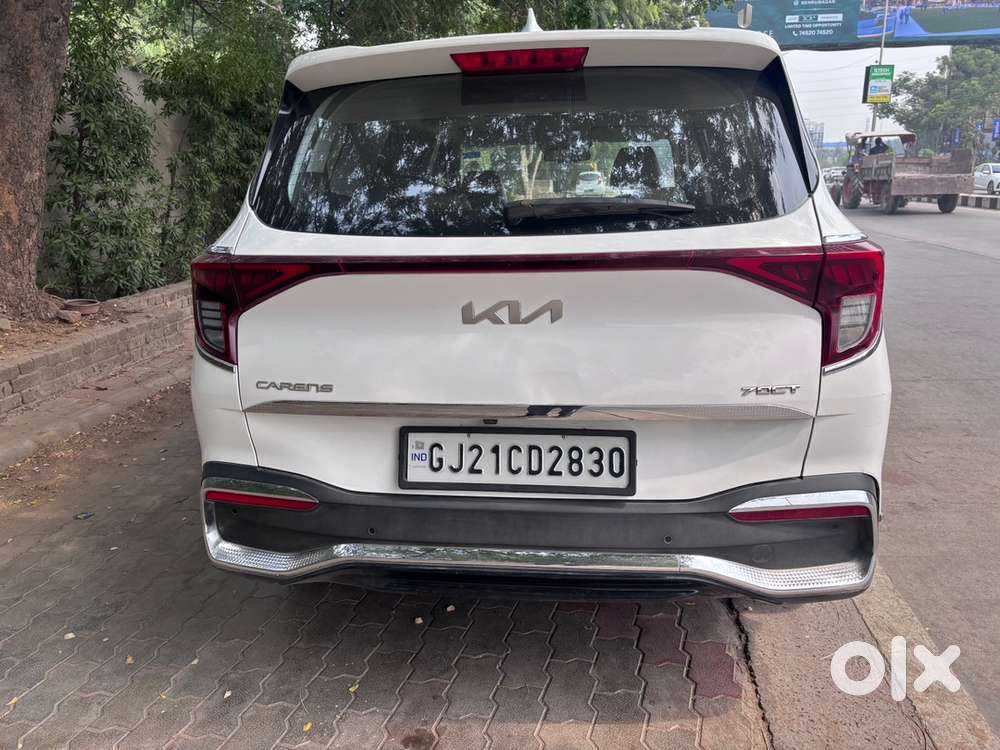 Kia Carens 2023 Petrol