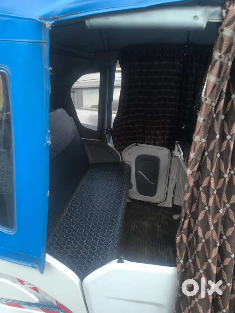 Bajaj Auto Gogo