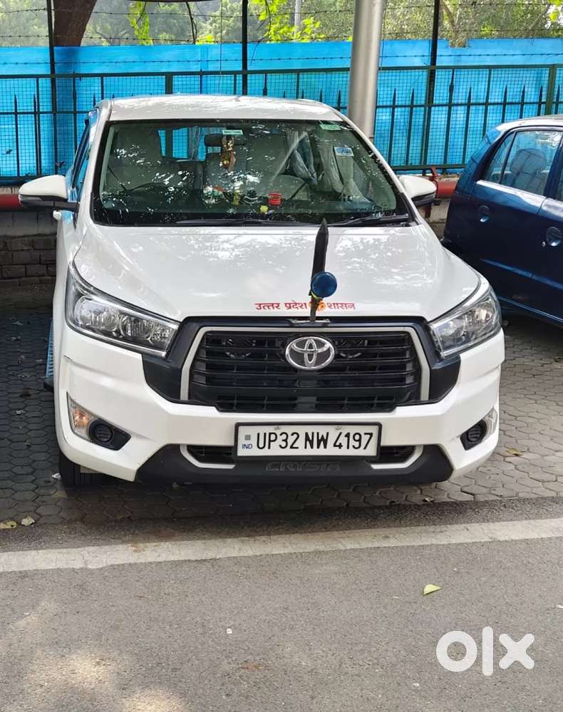 Toyota Innova Crysta 2.4 G Mt 7 Str, 2023, Diesel
