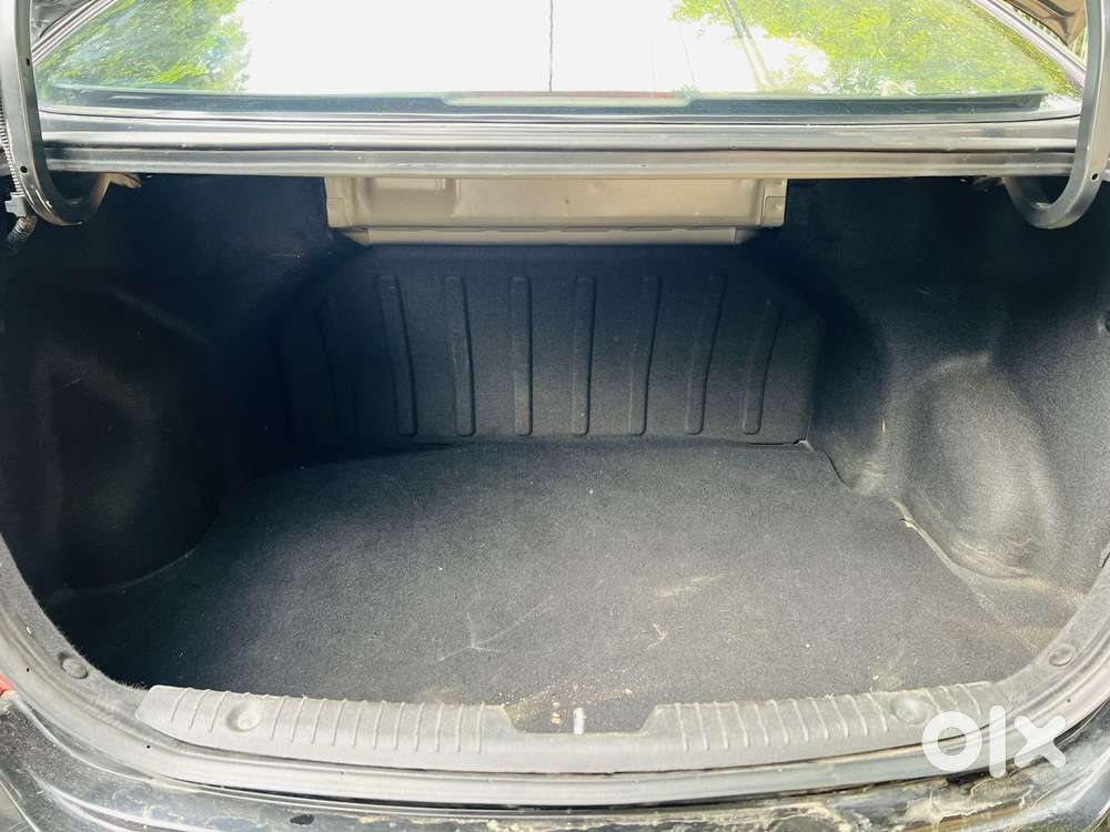 Hyundai Fluidic Verna 1.6 Vtvt Sx, 2014, Petrol