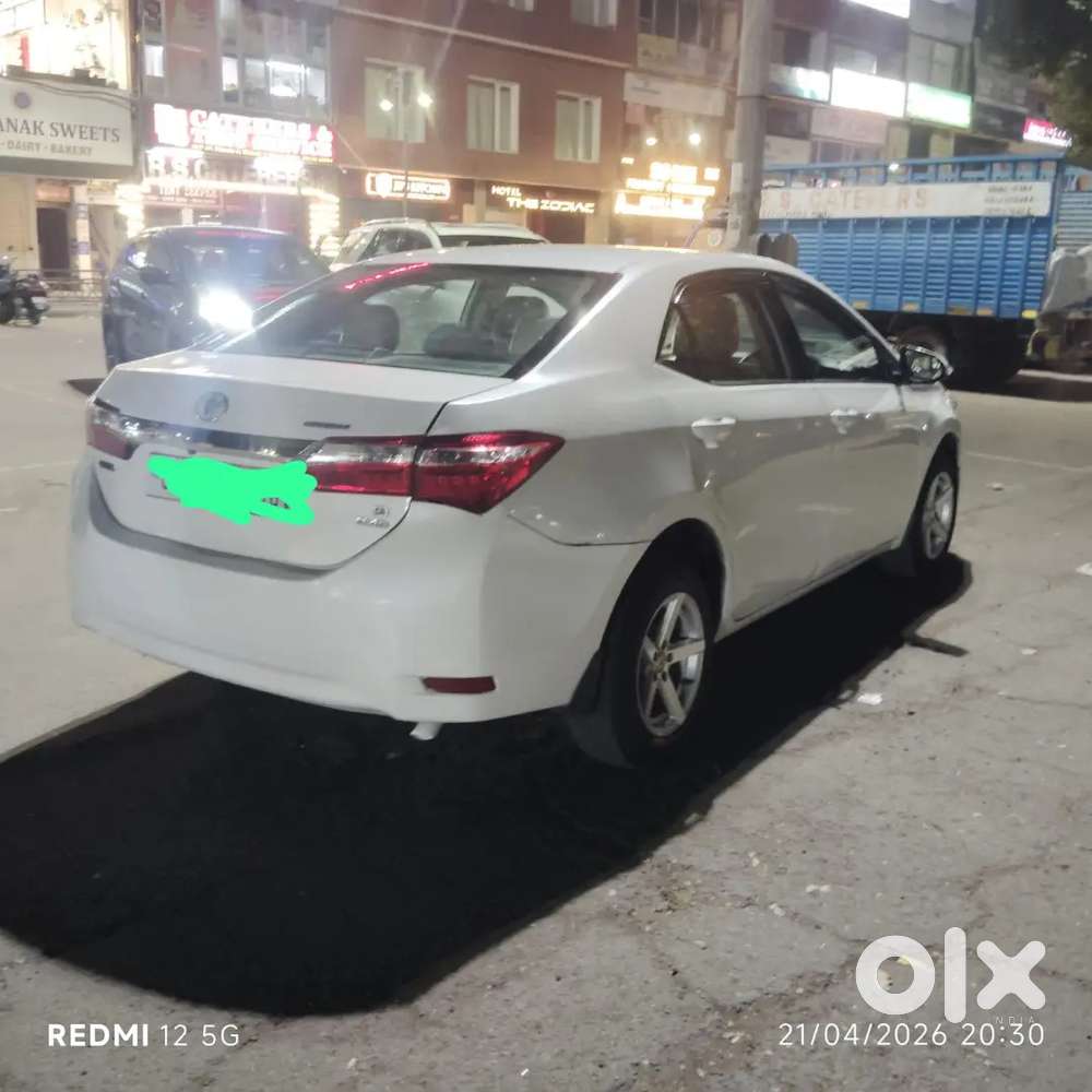 Toyota Corolla Altis 2015
