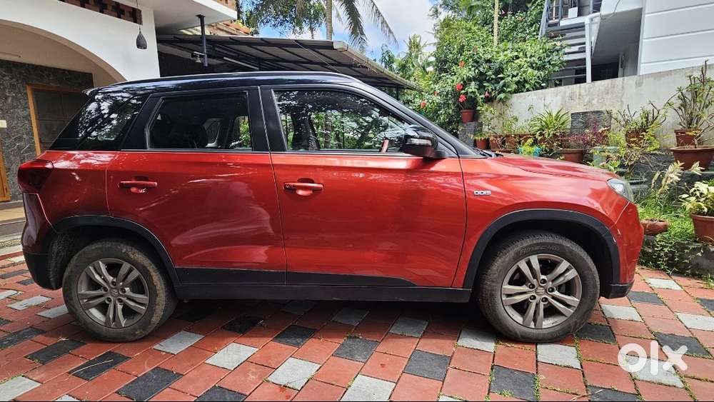 Maruti Suzuki Brezza Zdi+ Dual Tone