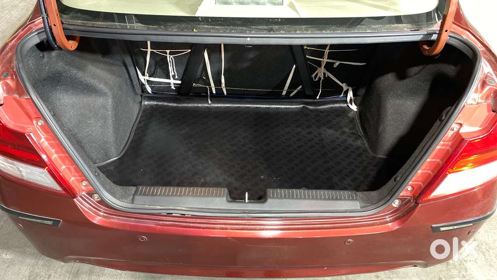 Maruti Suzuki Swift Dzire Zxi + Mt, 2017, Petrol