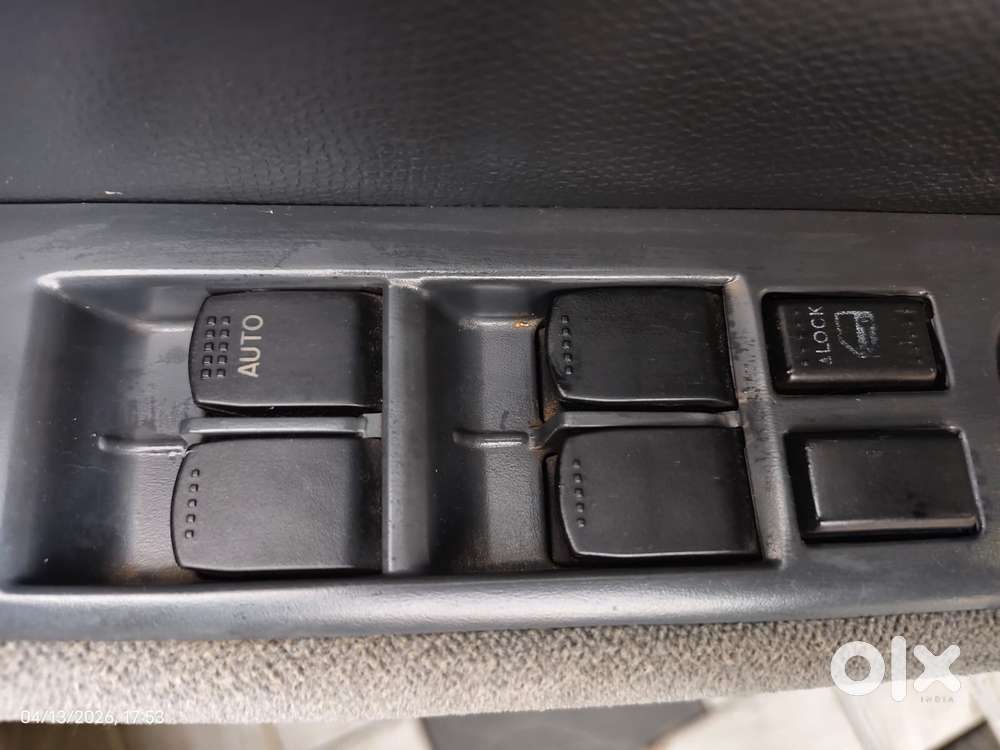 Maruti Suzuki Dzire 1.2 Vxi, 2012, Petrol