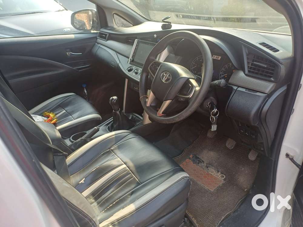 Toyota Innova Crysta 2.4 G Mt, 2023, Diesel