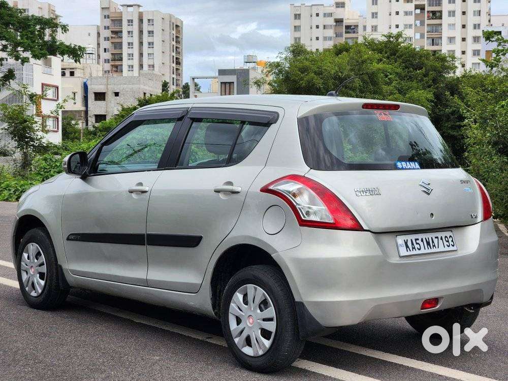 Maruti Suzuki Swift Vxi With Abs, 2016, Petrol
