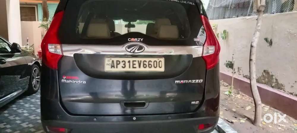Mahindra Marazzo 2018 Diesel 80000 Km Driven