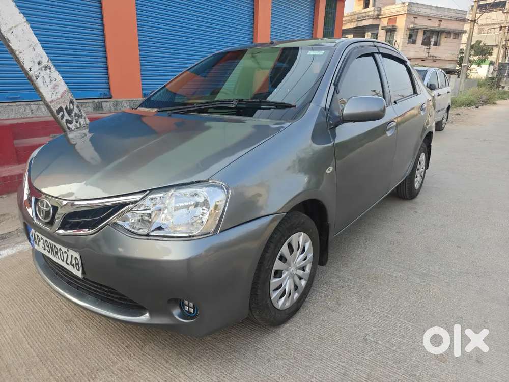 Well-maintained 2015 Toyota Etios Diesel - Manual